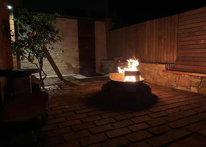 Holiday home Casa Em Madeira Com Jardim Privado Peniche